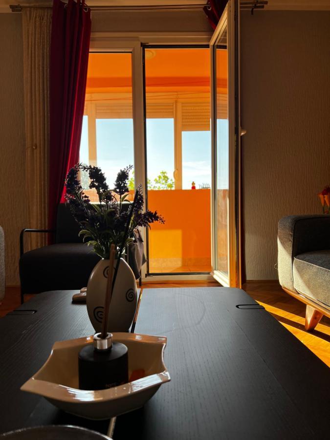 City Center Square Deluxe Nest Ποντγορίτσα Εξωτερικό φωτογραφία